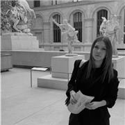 Doy clases de historia e historia del arte, gracias a mi titulación, además de apoyo con niños con discapacidad